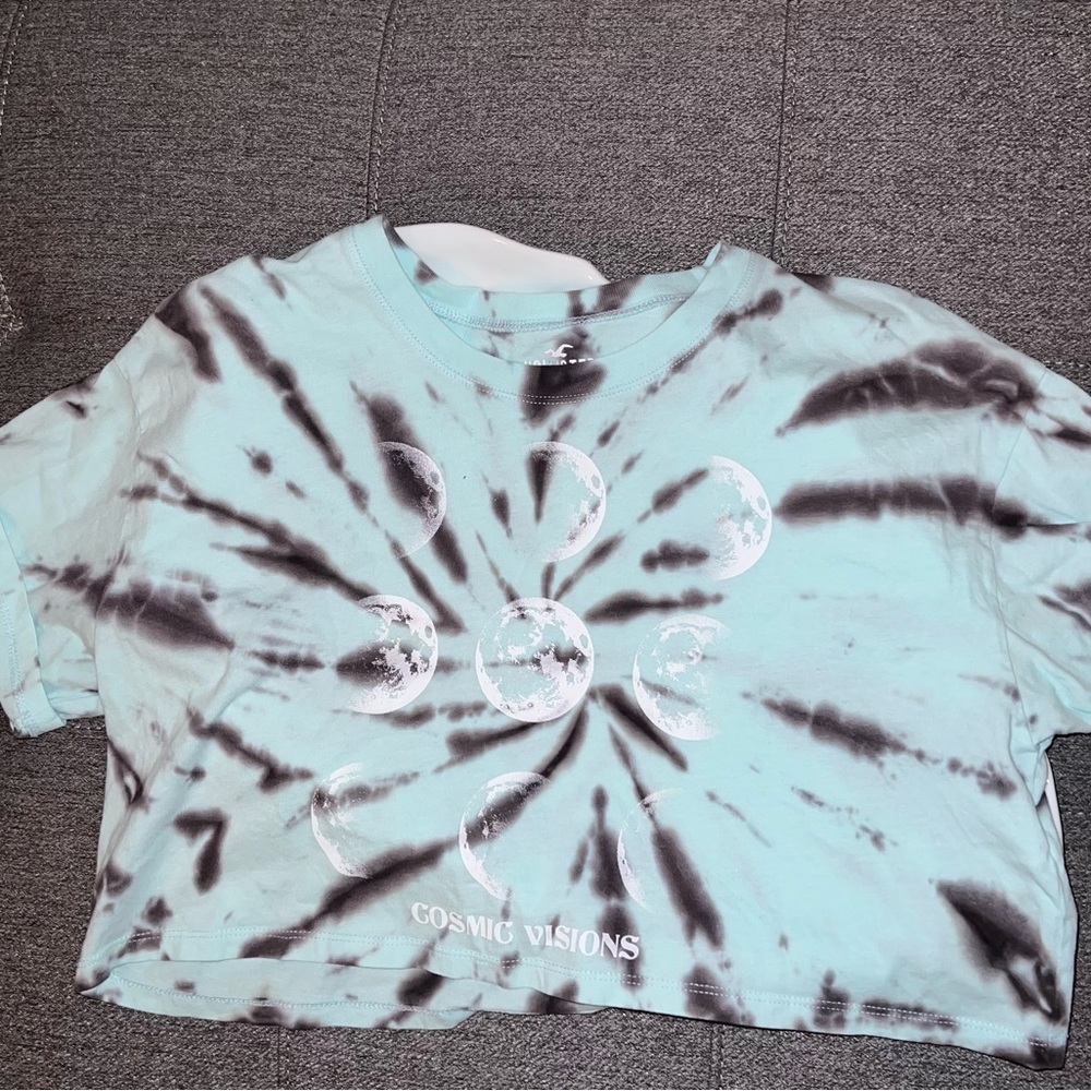 Hollister crop tie dye, crop t-shirt. Excellent condition.